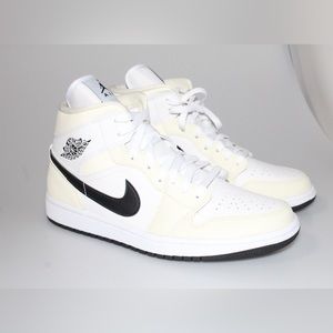 Womens Nike Air Jordan 1 Mid size 11